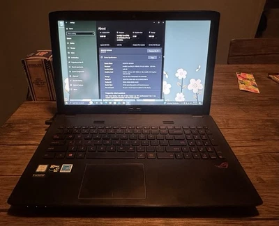 ASUS RoG GL552V Intel i7-6700HQ@2.6GHz 16GB RAM 1TB HDD GeForce GTX 960M, Win10P Foto 1 de 4