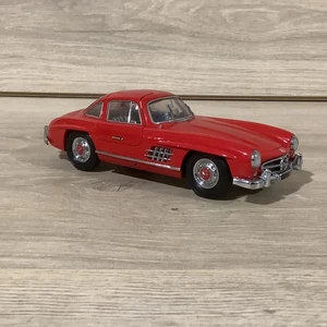 Franklin Mint 1954 Mercedes-Benz 300SL Gullwing Red 1:24 Original Box & Papers - Picture 1 of 18