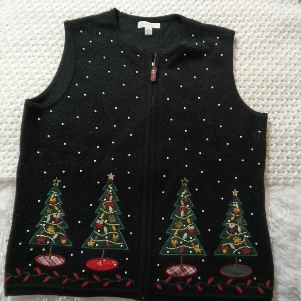 Chaleco de Navidad Charter Club Mediano Negro Bordado Árbol Cremallera Frontal Foto 1 de 4