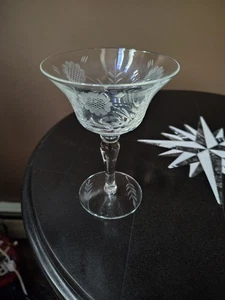 CRYSTAL CLEAR INDUSTRIES CCI50 Etched Sunflower Champagne/Stem Sherbet Glasses - Picture 1 of 7