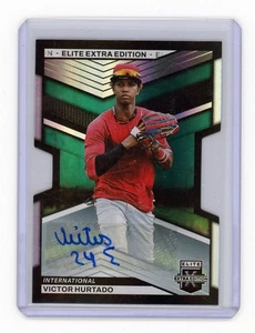 2023 Panini Elite Extra Edition Victor Hurtado Signatures Die Cut #/399 - Bild 1 von 2