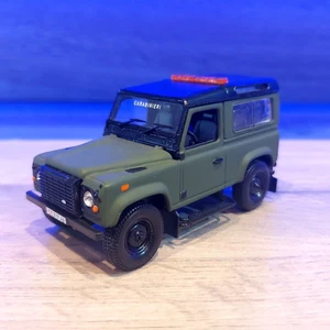 Truescale Universal Hobbies Land Rover Defender 90 Carabinieri 1:43 Code 3 - Picture 1 of 9