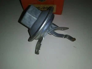 1961 Chrysler/Dodge/Plymouth V-8 (w/Chrys. dist) Distributor Vacuum Advance - Picture 1 of 2