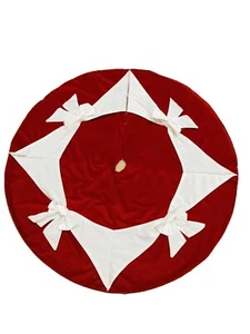 Large 46 In Red White Velvet Ribbons Circle Square Christmas Tree Skirt. - Picture 1 of 1