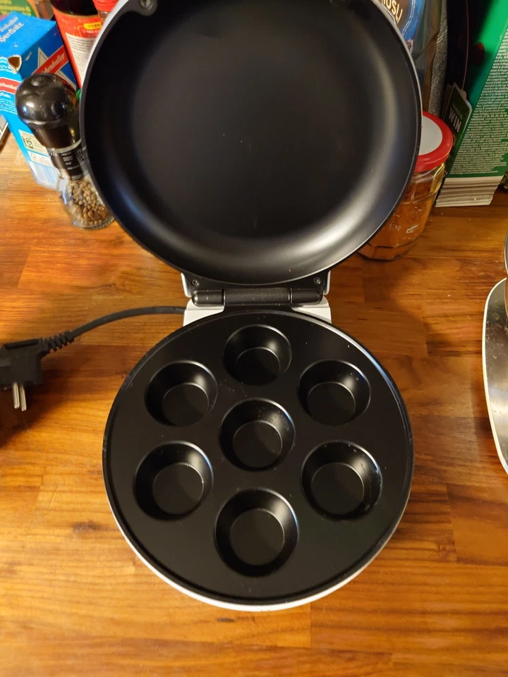 Muffin Maker - Mini-Muffin-Maker für 7 Stück  - Bild 1 von 2