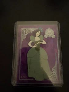 2025 Topps Cromo Disney Zafiro Púrpura Drizella Tremaine Cenicienta 75º 2/15! - Imagen 1 de 2