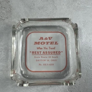 Mid-Century Dayton, Ohio A&V Motel "Rest Assured" Werbung Aschenbecher - Bild 1 von 5