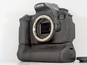 [Near Mint] Canon EOS 60D DSLR Digital SLR Camera Body w/ BG-E9 from JAPAN - Picture 1 of 23