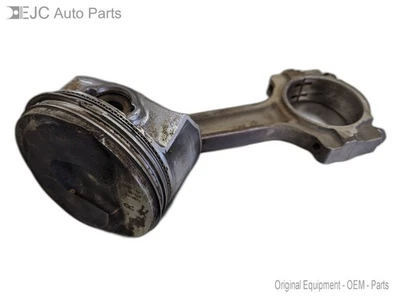 Right Piston and Rod Standard For 17-18 Chevrolet Silverado 1500  5.3 12656877 - Image 1 of 4