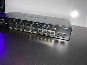 NETGEAR S350 SERIES 24 PORT ETHERNET + 2 SFP GIGABIT SMART MANAGED PRO SWITCH - Picture 1 of 6