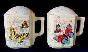 Hobbyist Salt & Pepper Shaker Ceramic Handmade Shaker Butterfly Flower - Signed - Picture 1 of 9
