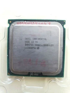 Intel Confidential QQOE non-retail (Intel Xeon 1.86GHz, 1066MHz BuSp Socket 771) - Picture 1 of 12