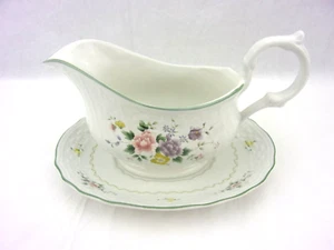 Mikasa Gravy Boat Underplate Renaissance Antique Rose D4952 Vintage - Picture 1 of 15