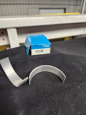 1977–1990 Buick 3.0L / 3.3L / 3.8L / 4.1L connecting rod bearing - Image 1 of 4