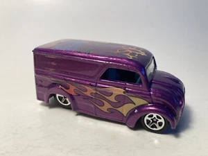 Loose Hot Wheels Dairy Delivery from 2011 RI Summer Smash. Diecast Space Custom - Picture 1 of 4