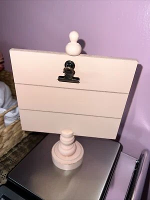 Photo/sign Stand - Image 1 of 3