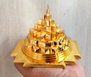 Maha Meru Shree Shri Yantra Hecho con Ashtadhatu Chapado en Oro - Imagen 1 de 3
