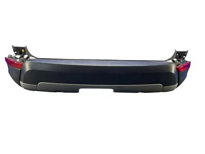 2017-2020 LAND ROVER DISCOVERY REAR BUMPER COVER W/ PARK SENSORS & TRAILER HITCH — 第 1/4 张图片