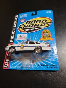 ROAD CHAMPS (43037) MONTPELIER OHIO POLICE 1:43 SCALE DIECAST METAL PATROL CAR 