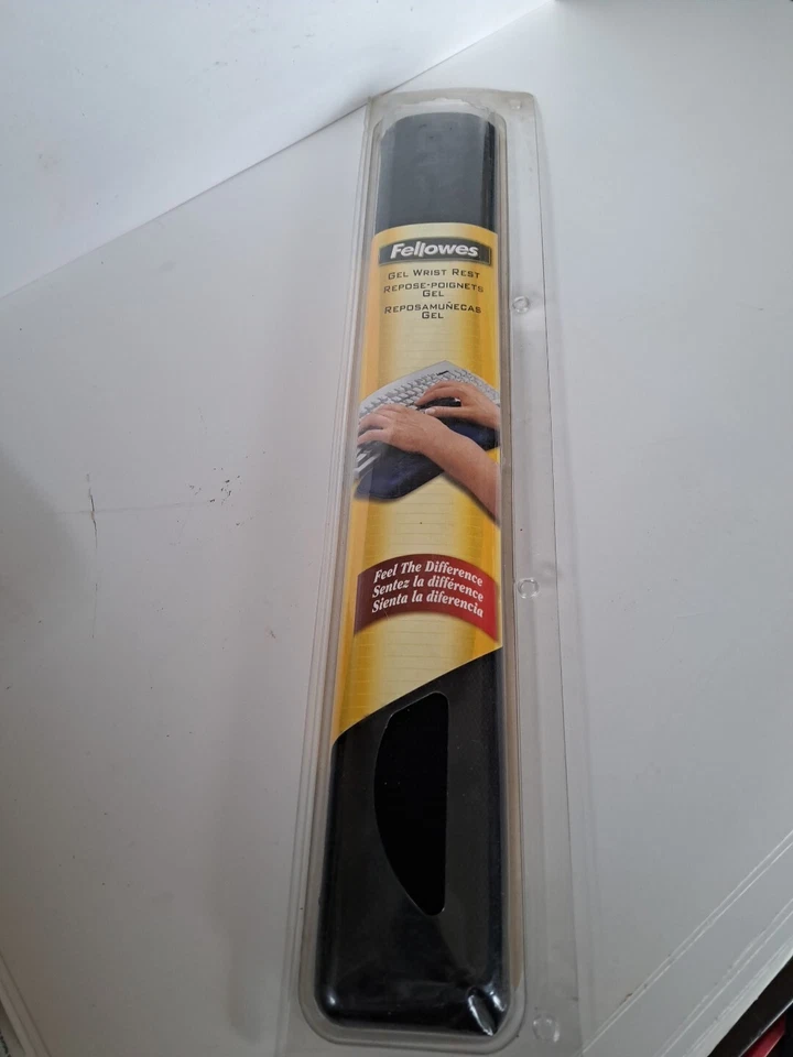 Fellowes Gel Wrist Rest #CRC93737 - Image 1 of 1