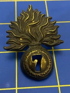 BRITISH MILITARY MÜTZENABZEICHEN, THE 7TH REGIMENT OF FOOT, ROYAL FUSILIERS - Bild 1 von 3