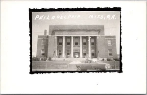 FILADELFIA, Mississippi RPPC Foto Real Postal TRIBUNAL DEL CONDADO DE NESHOBA - Imagen 1 de 2