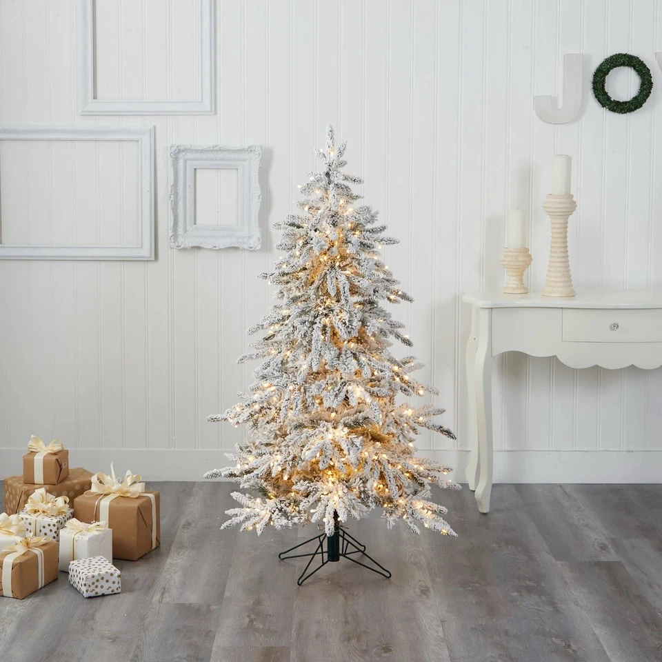 5’ Flocked Grand Northern Rocky Fir Artificial Christmas Tree. Retail $390 - Image 1 of 4