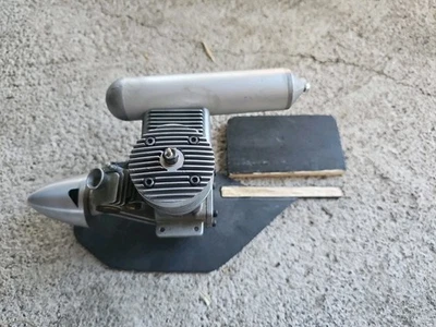 Vintage K & B Engine Very Nice Unknown Model Untested Pre Owned Condition  - Image 1 of 4