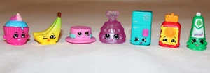 SHOPKINS LOT 7 PIECES CUPCAKE CHIC BUNCHO BANANAS BIANCA BOATER HAT RUNNY HONEY+ - Bild 1 von 3