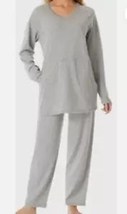 Dream Co. PJ Set Long Sleeve Top Elastic Waist Pants Light Gray Size Medium - Picture 1 of 9