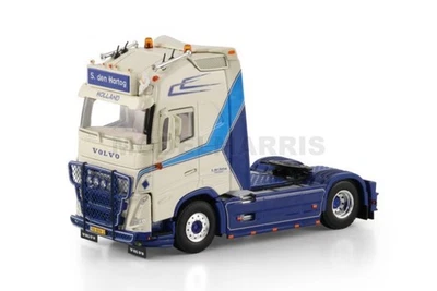 WSI 01-4786 H. den Hartog VOLVO FH5 GLOBETROTTER XL 4X2 ASSI 1/50 - Immagine 1 di 4