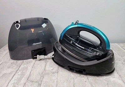 Plancha Inalámbrica Cerámica Panasonic 360º Freestyle NI-WL607 con Cubierta Probada Funciona Foto 1 de 4