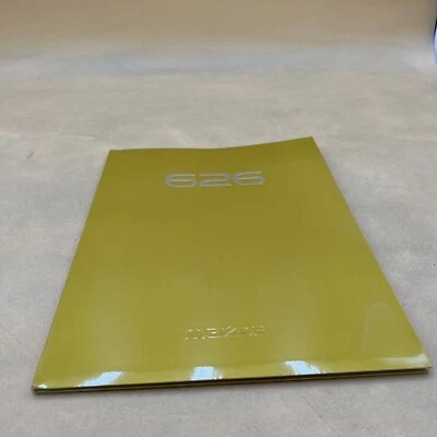 Mazda 626 1993 modelo introducción kit de prensa portafolio folleto con fotos de prensa Foto 1 de 4