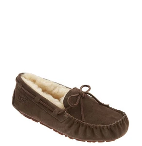  UGG® Australia 'Dakota' Slipper (Size 6) - Picture 1 of 4