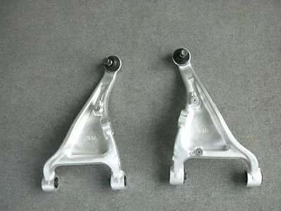 13-16 Pathfinder JX35 QX60 right & left rear upper control arm  - Image 1 of 4