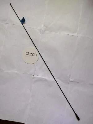 Antena de radio Pontiac Grand Am GT 2000 color negro - usada Foto 1 de 3