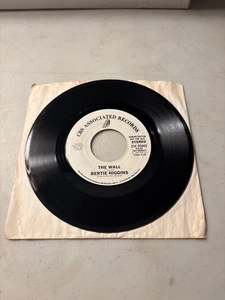 BERTIE HIGGINS THE WALL 7" SINGLE PROMO 45 RECORD CBS ASSOCIATED RECORDS VG+ - Picture 1 of 2
