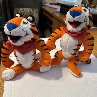 Tony the Tiger 毛绒 8 英寸 Kelloggs 1997 磨砂片填充动物玩具 复古 批量 2 — 第 1/4 张图片