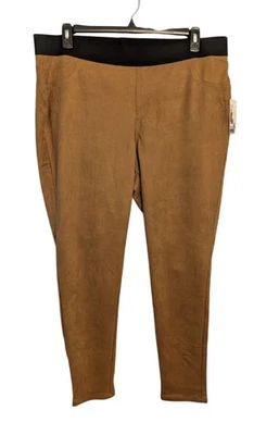 Pantalones Karen Kane para mujer color tostado imitación gamuza bolsillos traseros Foto 1 de 4