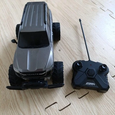 LAND CRUISER GR SPORT Funkwagen, beschädigt - Bild 1 von 4