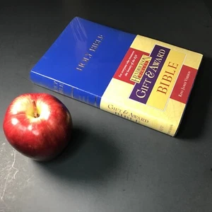 HOLY BIBLE Gift & Award Bible Hendrickson KJV New Sealed MAPs Words in Red wPLan - Imagen 1 de 7