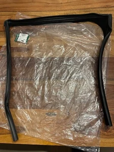 Jaguar I-Pace NEW GENUINE left rear door glass channel T4K1404 12C - Picture 1 of 7