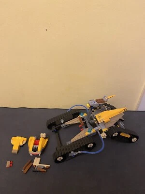 LEGO Chima - 70005 Laval’s Royal Fighter INCOMPLETE - Vehicle Only - Image 1 of 4