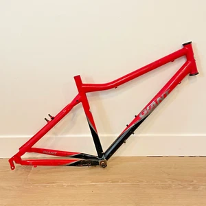 Giant Boulder MTB Bike Medium 18" Hardtail Chromoly Steel 26" - Picture 1 of 9