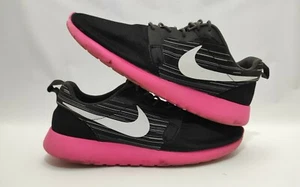 NIKE ROSHE RUN 636220-002 HYPERFUSE NEGRO GRIS CENIZA HIPER ROSA Talla 12.5 - Imagen 1 de 12