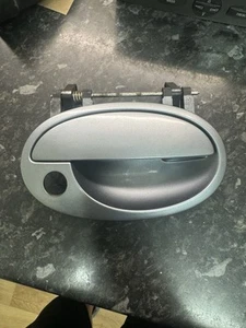 Vauxhall (Opel) Corsa C Türgriff vorne Fahrer OSF Silber Lightning Z163 01-06 PHZ19 - Bild 1 von 8