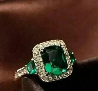 Anello con smeraldo creato in laboratorio Cushion in argento sterling 925 pla... - Immagine 1 di 3