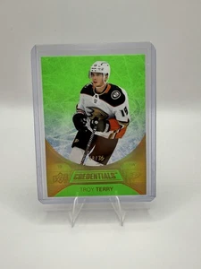 2021-22 Upper Deck Credentials - Troy Terry #42 Neon Green /75 RARE - Picture 1 of 2