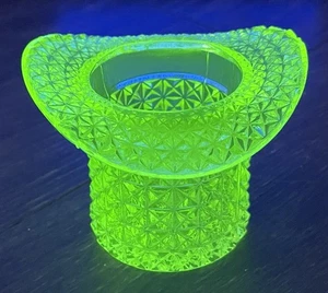 Antique EAPG Vaseline Uranium Pressed Glass Top Hat UV Victorian Novelty Whimsy - Picture 1 of 12