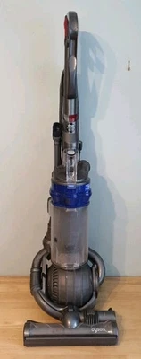 Dyson DC25 Upright Ball Vacuum Cleaner Tested Working BROKEN CLIP - Image 1 of 4
